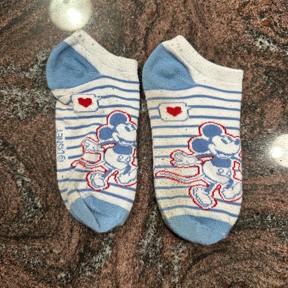 Women’s Disney socks- set of 5 pairs - Picture 5 of 6